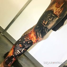 Tatuaż Istny oigień! na nodze motyw: nogawki styl: realistyczne