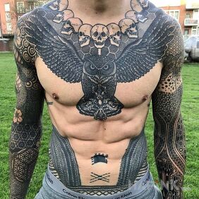 Tattoo Skull necklace on the collarbone motif: skulls style: geometric