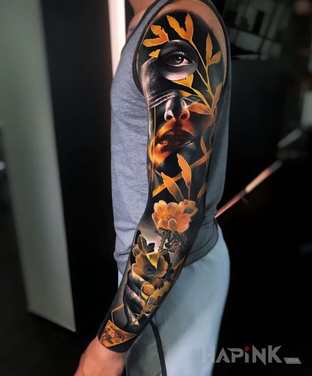 Tattoo Intensywna kolorystyka in 3D motif and abstract style on the forearm