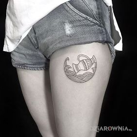 Tatuaż Wodnik na nodze motyw: znaki zodiaku styl: minimalistyczne