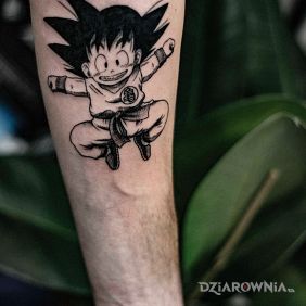 Tatuaż Son Gokū na przedramieniu motyw: postacie styl: kreskówkowe / komiksowe