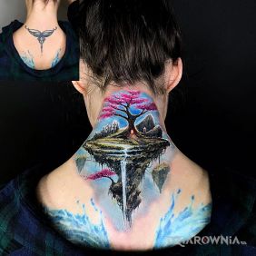 Tatuaż Mega cover na karku motyw: kolorowe styl: realistyczne