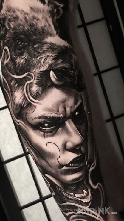 Tattoo Demoniczna postać na przedramieniu in demons motif and realistic style on the forearm