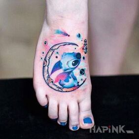 Tattoo Stich on the foot motif: colorful style: cartoon / comic book