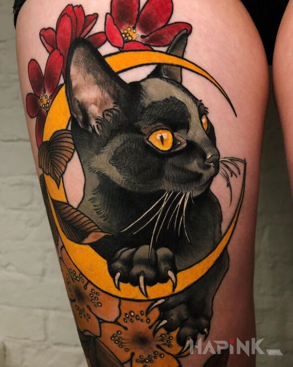 Tattoo Czarny kot in colorful motif and neo-traditional style on the leg