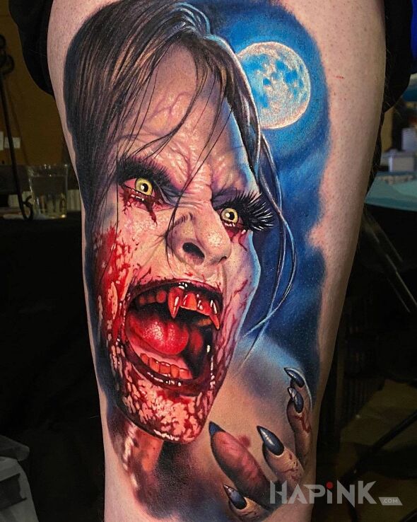 Tattoo Zakrwawiony wampir in 3D motif and realistic style on the leg