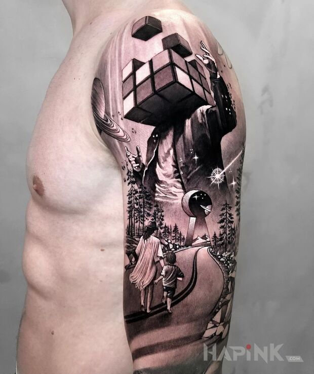 Tattoo Kostka rubika in 3D motif and abstract style on the upper arm