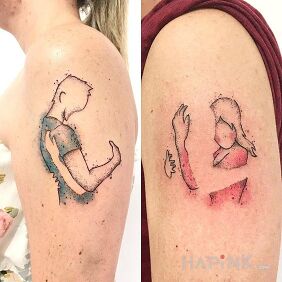 Tattoo Hugs on the upper arm motif: colorful style: graphic / illustrative