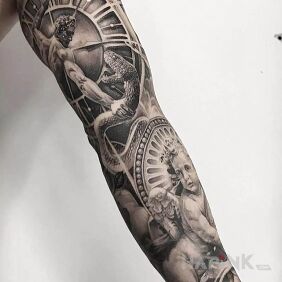 Tattoo Hercules on the upper arm motif: black and gray style: realistic