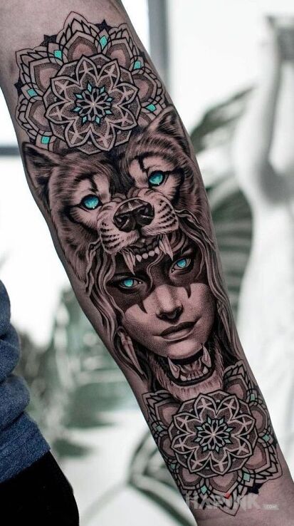Tattoo Dziewczyna z mandalą in faces motif and geometric style on the forearm