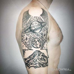 Tatuaż Kosmiczny widok na ramieniu motyw: kosmos styl: rycinowe / grawiurowe