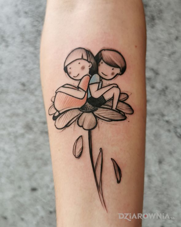 Tatuaż dzieci w motywie kwiaty i stylu graficzne / ilustracyjne na przedramieniu