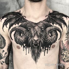 Tatuaż Belzebub na klatce motyw: zwierzęta styl: realistyczne