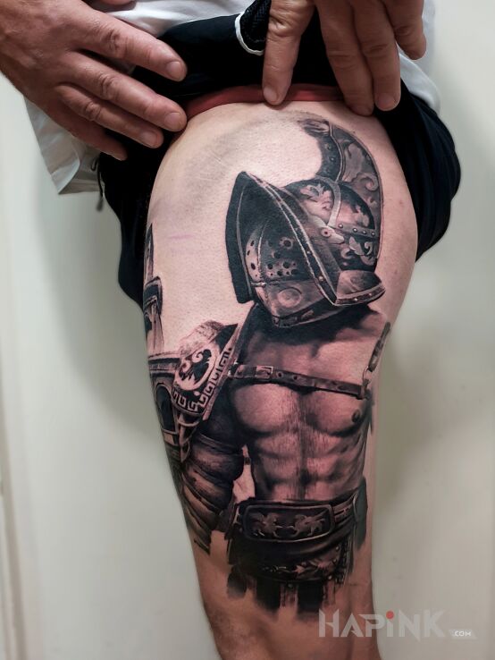 Tattoo Gladiator in 3D motif and realistic style on the leg