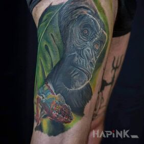 Tattoo Zwierzyniec on the leg motif: animals style: realistic