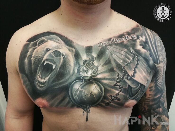 Tattoo Kompozycja in objects motif and realistic style on the collarbone