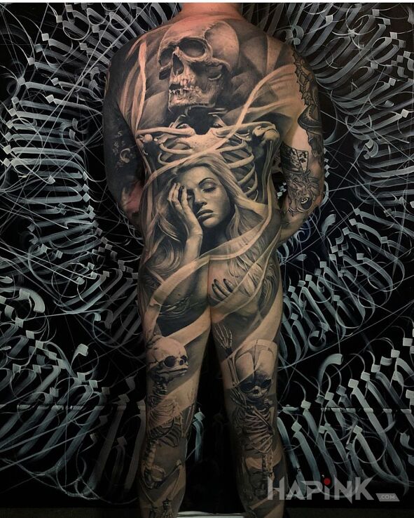 Tattoo Kobieta w parze ze szkieletem in 3D motif and realistic style on the leg