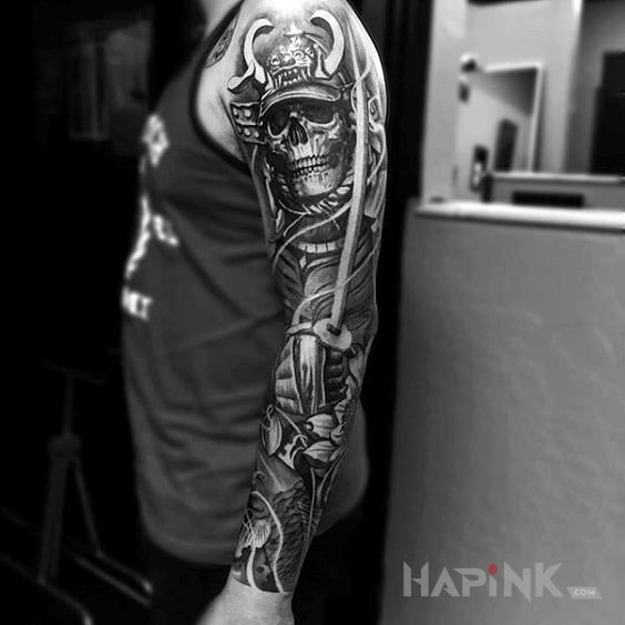 Tattoo Samurajski szkieletor in sleeves motif and japanese / irezumi style on the upper arm