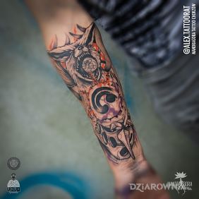 Tatuaż Kurama i Susanoo na przedramieniu motyw: manga / anime styl: graficzne / ilustracyjne