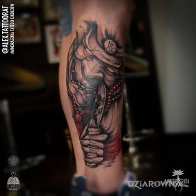Tatuaż Cover trybala - Hannya na łydce motyw: czarno-szare styl: japońskie / irezumi