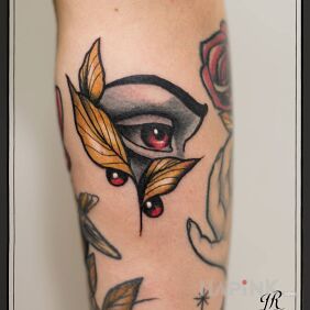 Tattoo Insert - eye on the forearm motif: other style: neo-traditional