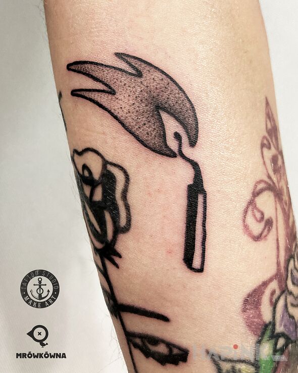 Tattoo Zapałka in objects motif and graphic / illustrative style on the forearm