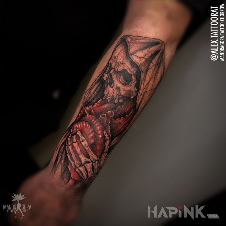 Tattoo Kostucha in skulls motif and graphic / illustrative style on the forearm