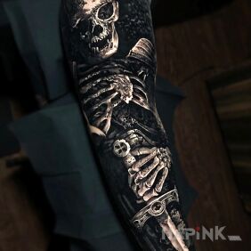 Tattoo Dead warrior on the forearm motif: anatomical style: realistic