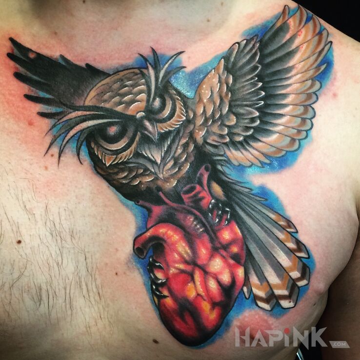 Tattoo Własny in animals motif on the chest