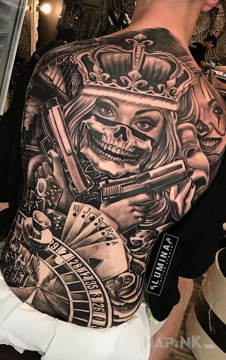 Tattoo Królowa gangu in black and gray motif and realistic style on the shoulder blades