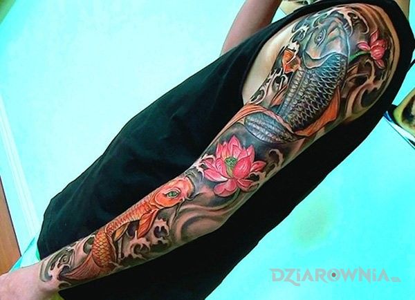 Tatuaż rekaw w motywy z japonii w motywie rękawy na ramieniu