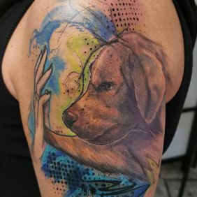 Tattoo Beagle on the upper arm motif: colorful style: graphic / illustrative