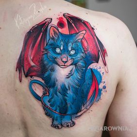 Tatuaż Kot ze skrzydłami na plecach motyw: kolorowe styl: watercolor