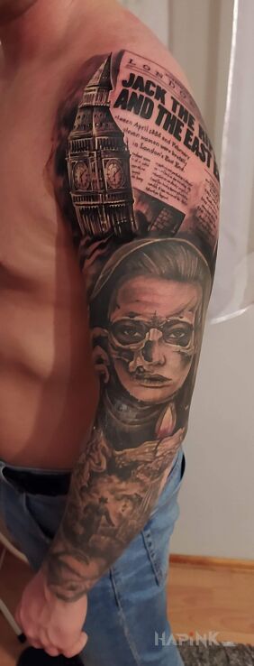 Tattoo Rękaw z motywem Kuby Rozpruwacza in sleeves motif and realistic style on the upper arm