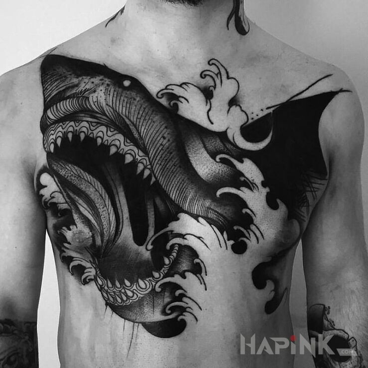 Tattoo Czarny rekin in dark motif and blackwork / blackout style on the chest