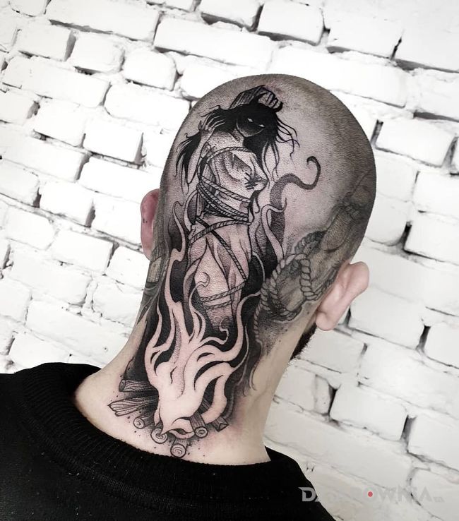 Tatuaż czarownica na stosie w motywie postacie i stylu graficzne / ilustracyjne na głowie