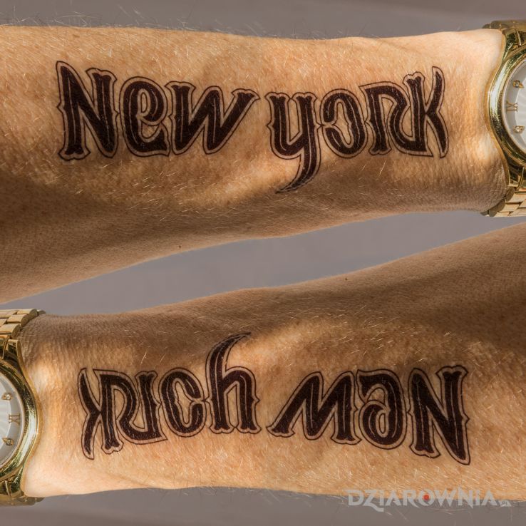 Tatuaż new york  rich man w motywie napisy i stylu ambigramy na przedramieniu