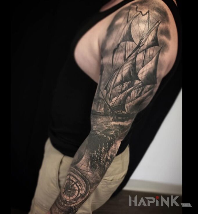 Tattoo Rekaw z statkiem in sleeves motif and realistic style on the forearm