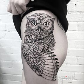 Tattoo Owl on the leg motif: animals