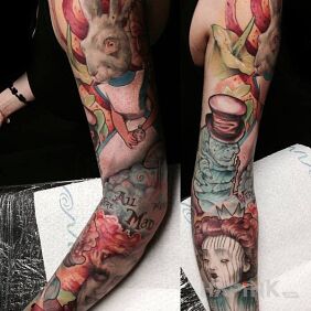 Tattoo Alice in Wonderland on the forearm motif: sleeves