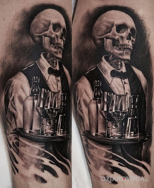 Tatuaż kościsty kelner w motywie czaszki na ramieniu
