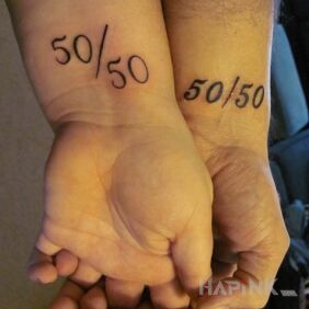 Tattoo 50/50 on the wrist motif: Love