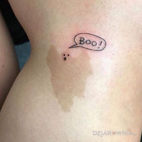 Tatuaż Boo! na nodze motyw: śmieszne styl: minimalistyczne