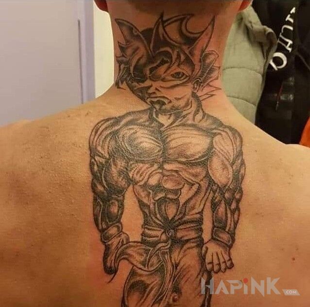 Tattoo Miał być Songo in characters motif on the back