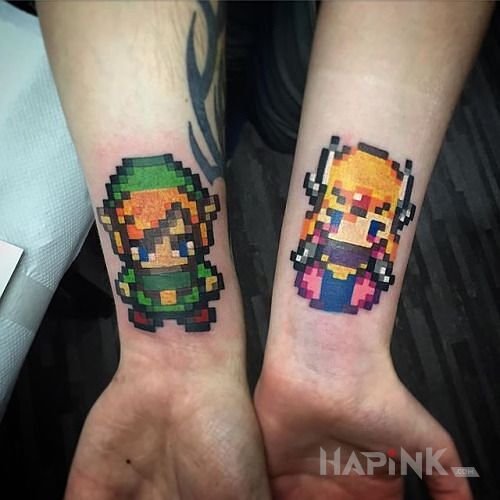 Tattoo Jeszcze jedna zelda ? in pixelated motif on the wrist