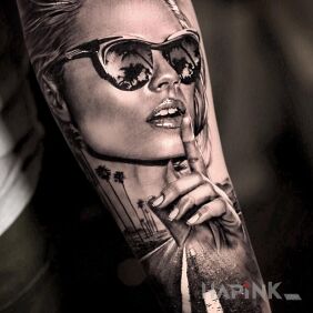 Tattoo Fascinated by the sight of palm trees on the forearm motif: black and gray style: realistic