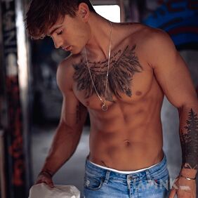 Tattoo Indian feathers on the chest? on the chest motif: Indian style: realistic