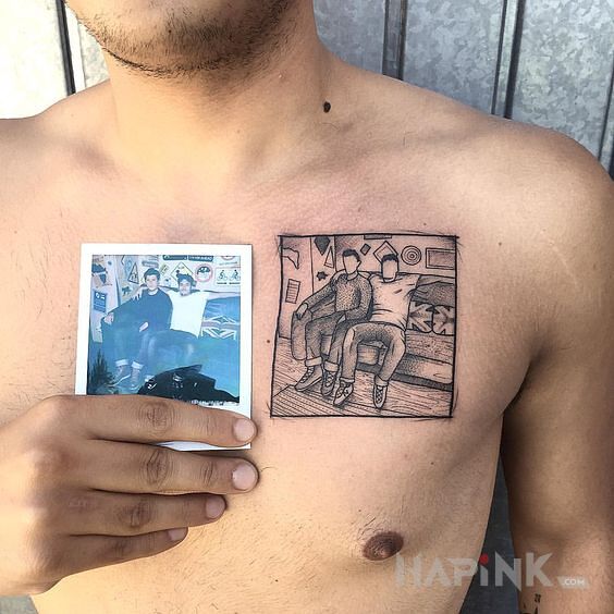 Tattoo Tattoo z fotki in characters motif and graphic / illustrative style on the chest