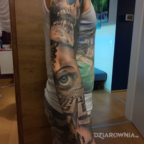 Tatuaż Czacha, oko, labirynt na przedramieniu motyw: rękawy styl: realistyczne