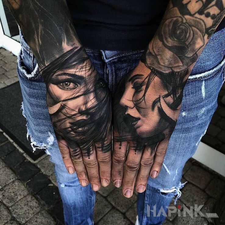 Tattoo Dwie kobiety in faces motif and realistic style on the hand